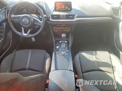 Zdjęcie 8 z 12 samochodu: 2018 MAZDA 3 SPORT VIN:3MZBN1U74JM162460 - miniatura