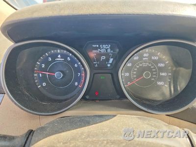 Zdjęcie 9 z 12 samochodu: 2013 HYUNDAI ELANTRA LIMITED VIN:5NPDH4AE1DH170811 - miniatura