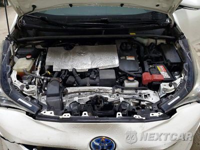 Zdjęcie 11 z 13 samochodu: 2016 TOYOTA PRIUS THREE TOURING VIN:JTDKARFU1G3520947 - miniatura