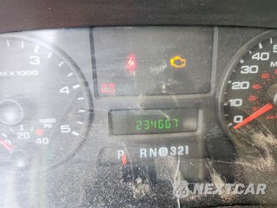Zdjęcie 9 z 12 samochodu: 2005 FORD F350 SRW SUPER DUTY VIN:1FDWW35P05EC38341 - miniatura