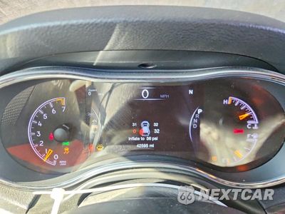 Zdjęcie 9 z 12 samochodu: 2021 JEEP GRAND CHEROKEE LIMITED VIN:1C4RJEBG7MC797850 - miniatura