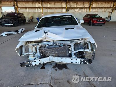 Piąte zdjęcie samochodu w środku: 2017 DODGE CHALLENGER R/T VIN:2C3CDZBT1HH633714 - miniatura