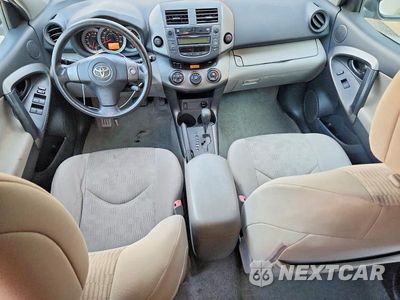 Zdjęcie 8 z 13 samochodu: 2010 TOYOTA RAV4 BASE VIN:2T3BF4DV4AW081716 - miniatura