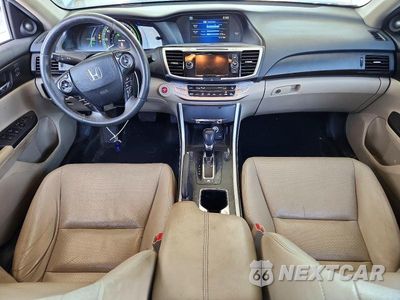 Zdjęcie 8 z 13 samochodu: 2014 HONDA ACCORD HYBRID EXL VIN:1HGCR6F51EA010631 - miniatura