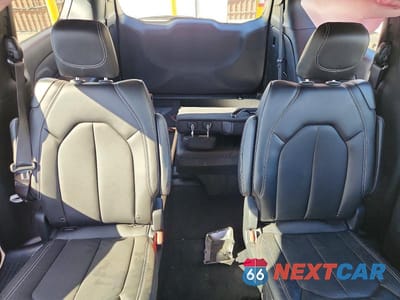 Zdjęcie 10 z 14 samochodu: 2027 CHRYSLER PACIFICA SELECT VIN:2C4RC1BG4VR595205 - miniatura
