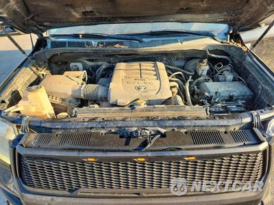 Zdjęcie 11 z 12 samochodu: 2014 TOYOTA TUNDRA CREWMAX PLATINUM VIN:5TFAW5F13EX342671 - miniatura