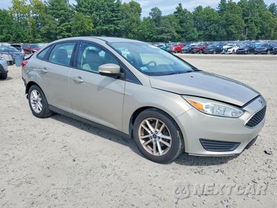 Czwarte zdjęcie samochodu z boku: 2016 FORD FOCUS SE VIN:1FADP3F25GL239985 - miniatura