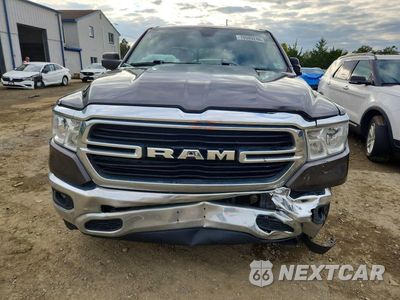 Piąte zdjęcie samochodu w środku: 2020 RAM 1500 BIG HORN/LONE STAR VIN:1C6SRFBT8LN215312 - miniatura