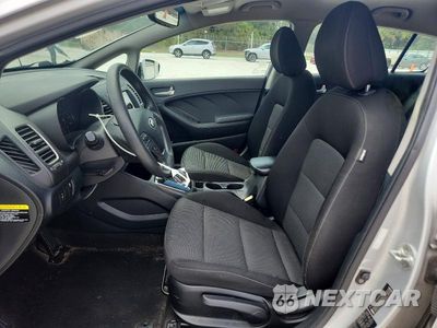 Zdjęcie 7 z 13 samochodu: 2017 KIA FORTE5 LX VIN:KNAFK5A82H5690304 - miniatura
