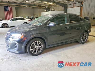 2020 CHEVROLET SONIC LT 1G1JD5SB7L4141366 - główne zdjęcie licytacji z USA - miniatura