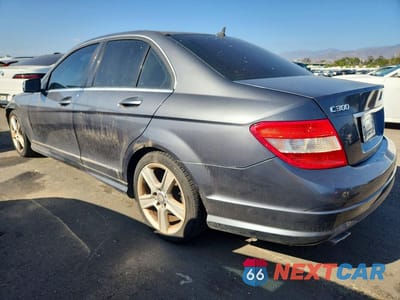 Drugie zdjęcie samochodu z przodu: 2011 MERCEDES-BENZ C 300 VIN:WDDGF5EB0BF628344 - miniatura