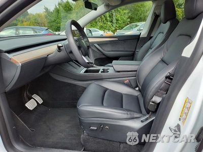 Zdjęcie 7 z 12 samochodu: 2023 TESLA MODEL Y VIN:7SAYGDEF7PF778085 - miniatura