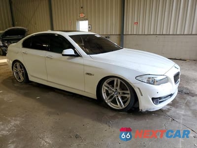 Czwarte zdjęcie samochodu z boku: 2011 BMW 5ER I VIN:WBAFR1C59BC260425 - miniatura
