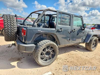 Trzecie zdjęcie samochodu z tyłu: 2017 JEEP WRANGLER UNLIMITED SPORT VIN:1C4BJWDG6HL661414 - miniatura