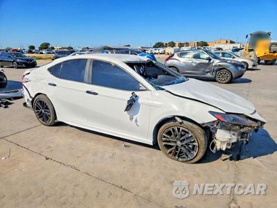 Czwarte zdjęcie samochodu z boku: 2025 TOYOTA CAMRY SE VIN:4T1DAACK3SU035754 - miniatura