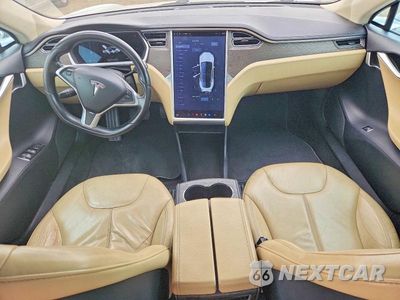 Zdjęcie 8 z 12 samochodu: 2013 TESLA MODEL S VIN:5YJSA1DG9DFP21993 - miniatura