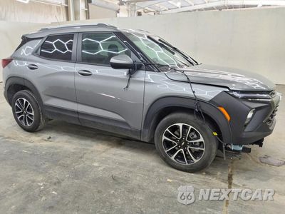 Czwarte zdjęcie samochodu z boku: 2026 CHEVROLET TRAILBLAZER LT VIN:KL79MPSL8TB038786 - miniatura