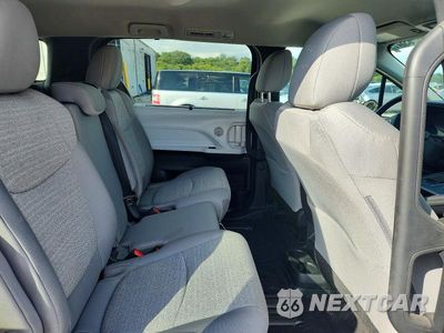 Zdjęcie 11 z 13 samochodu: 2026 TOYOTA SIENNA LE VIN:5TDKSKFC8TS232833 - miniatura