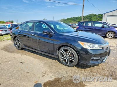 Czwarte zdjęcie samochodu z boku: 2017 HONDA ACCORD SPORT VIN:1HGCR2F60HA007418 - miniatura