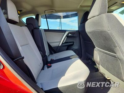 Zdjęcie 11 z 13 samochodu: 2016 TOYOTA RAV4 XLE VIN:2T3RFREV9GW463291 - miniatura