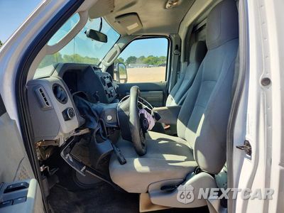 Zdjęcie 7 z 13 samochodu: 2022 FORD ECONOLINE E350 SUPER DUTY CUTAWAY VAN VIN:1FDWE3FNXNDC40409 - miniatura