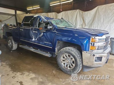 Czwarte zdjęcie samochodu z boku: 2016 CHEVROLET SILVERADO K2500 HEAVY DUTY LTZ VIN:1GC1KWE89GF116403 - miniatura