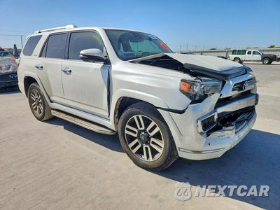 Czwarte zdjęcie samochodu z boku: 2020 TOYOTA 4RUNNER LIMITED VIN:JTEZU5JR0L5220635 - miniatura