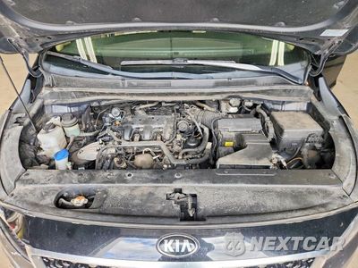 Zdjęcie 12 z 13 samochodu: 2017 KIA SEDONA LX VIN:KNDMB5C19H6318236 - miniatura
