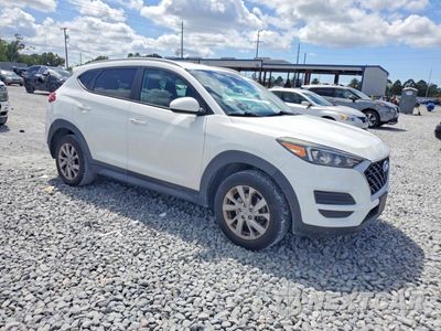 Czwarte zdjęcie samochodu z boku: 2020 HYUNDAI TUCSON VALUE VIN:KM8J33A40LU113888 - miniatura