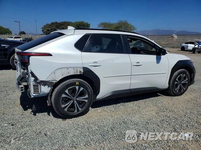Trzecie zdjęcie samochodu z tyłu: 2023 TOYOTA BZ4X XLE VIN:JTMAAAAAXPA008447 - miniatura