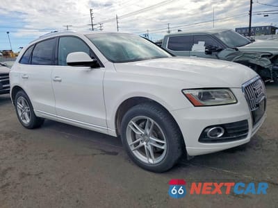 Czwarte zdjęcie samochodu z boku: 2016 AUDI Q5 PREMIUM PLUS VIN:WA1L2AFP2GA010805 - miniatura