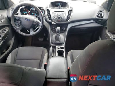 Zdjęcie 8 z 13 samochodu: 2013 FORD ESCAPE S VIN:1FMCU0F73DUA94200 - miniatura