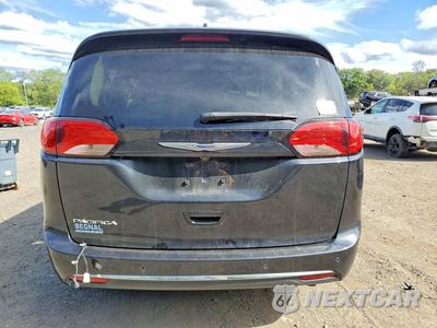 Zdjęcie 6 z 13 samochodu: 2020 CHRYSLER PACIFICA TOURING L VIN:2C4RC1BG1LR106465 - miniatura