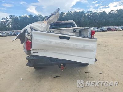 Zdjęcie 6 z 12 samochodu: 2021 CHEVROLET SILVERADO C1500 VIN:1GCRWAEH4MZ367379 - miniatura