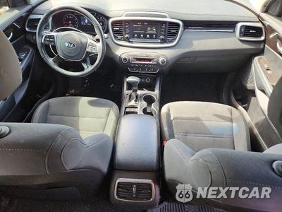 Zdjęcie 8 z 14 samochodu: 2020 KIA SORENTO LX VIN:5XYPGDA35LG642089 - miniatura