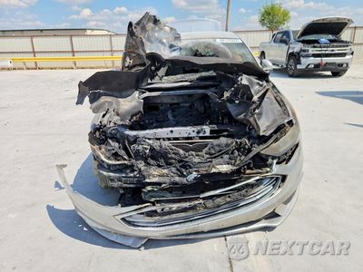 Piąte zdjęcie samochodu w środku: 2018 FORD FUSION S HYBRID VIN:3FA6P0UU5JR254569 - miniatura
