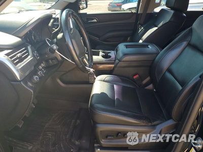 Zdjęcie 7 z 14 samochodu: 2020 CHEVROLET SUBURBAN K1500 LT VIN:1GNSKHKCXLR177719 - miniatura