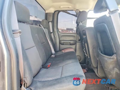 Zdjęcie 10 z 12 samochodu: 2011 CHEVROLET SILVERADO C1500 LS VIN:1GCRCREA8BZ452815 - miniatura