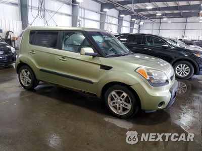 Czwarte zdjęcie samochodu z boku: 2011 KIA SOUL + VIN:KNDJT2A26B7207557 - miniatura