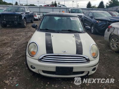 Piąte zdjęcie samochodu w środku: 2010 MINI COOPER VIN:WMWMF3C56ATZ64480 - miniatura