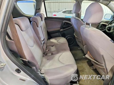 Zdjęcie 11 z 13 samochodu: 2007 TOYOTA RAV4 BASE VIN:JTMBK33V475018669 - miniatura