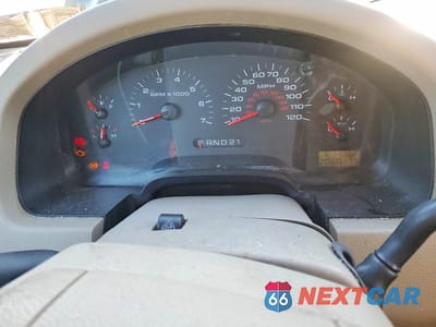 Zdjęcie 9 z 13 samochodu: 2005 FORD F150 VIN:1FTPX14525FB58219 - miniatura