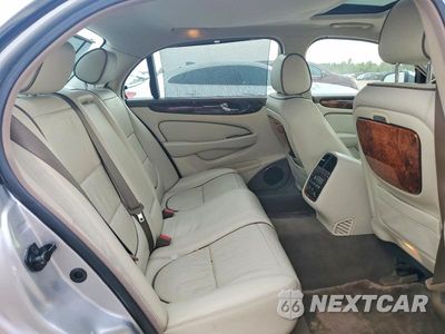 Zdjęcie 10 z 12 samochodu: 2008 JAGUAR XJ VANDEN PLAS VIN:SAJWA82B68SH28396 - miniatura