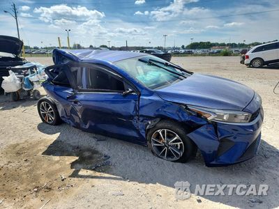 Czwarte zdjęcie samochodu z boku: 2022 KIA FORTE LXS VIN:3KPF24AD5NE446446 - miniatura