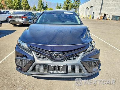 Piąte zdjęcie samochodu w środku: 2023 TOYOTA CAMRY SE VIN:4T1G11AKXPU735777 - miniatura