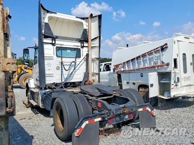 Drugie zdjęcie samochodu z przodu: 2018 VOLVO VNL SEMI TRUCK VIN:4V4N39TG3JN892442 - miniatura