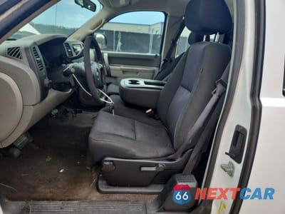 Zdjęcie 7 z 12 samochodu: 2012 CHEVROLET SILVERADO C1500 VIN:1GCRCPE08CZ107703 - miniatura