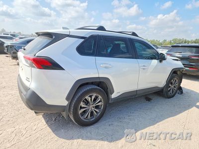 Trzecie zdjęcie samochodu z tyłu: 2024 TOYOTA RAV4 XLE PREMIUM VIN:4T3B6RFV4RU147834 - miniatura