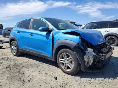 Czwarte zdjęcie samochodu z boku: 2018 HYUNDAI KONA SE VIN:KM8K1CAA9JU129200 - miniatura