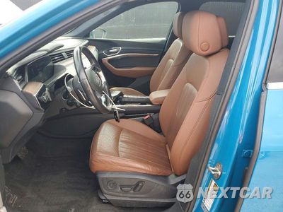 Zdjęcie 7 z 13 samochodu: 2019 AUDI E-TRON PREMIUM PLUS VIN:WA1LABGE3KB012765 - miniatura